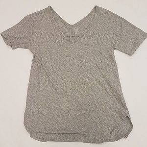 Gap maternity tee